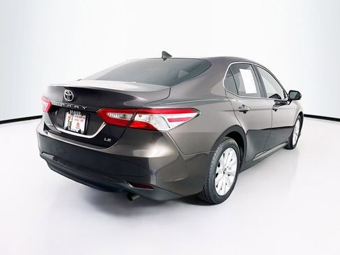 Used 2019 Toyota Camry LE image 10