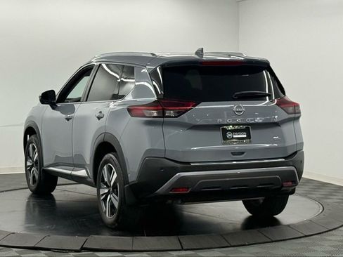 Used 2023 Nissan Rogue SL w/ SL Premium Package image 10