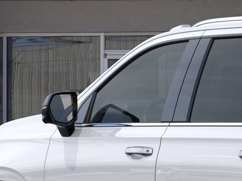 New 2025 Chevrolet Suburban Premier RWD image 49