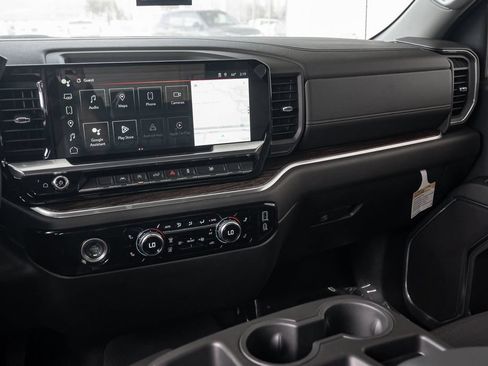 Used 2024 GMC Sierra 1500 Elevation AWD/4WD image 23