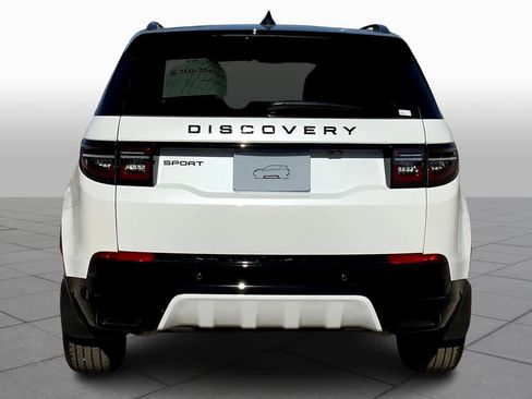 New 2025 Land Rover Discovery Sport Dynamic SE image 4