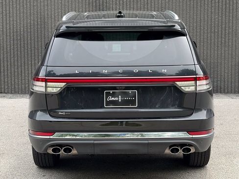 Used 2026 Lincoln Aviator AWD image 6