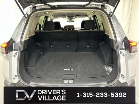 Used 2023 Nissan Rogue SV AWD/4WD image 21