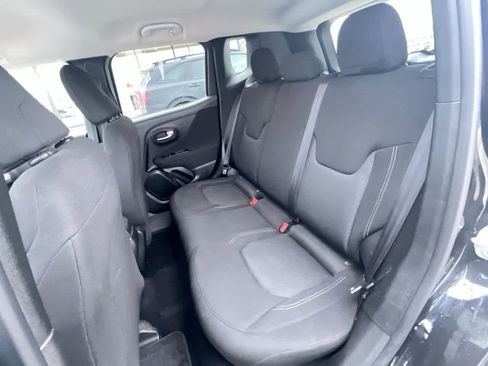 Used 2020 Jeep Renegade Sport image 23