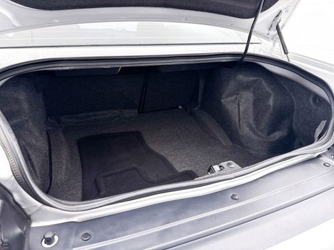 Used 2019 Dodge Challenger SXT RWD image 30