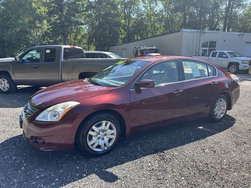Used 2010 Nissan Altima 2.5 S FWD image 22