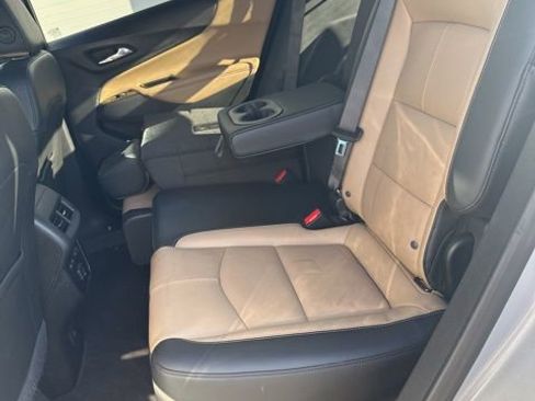 Used 2022 Chevrolet Equinox Premier image 53