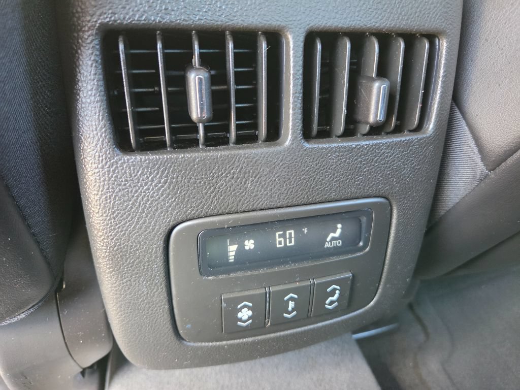 Used 2008 Cadillac DTS FWD image 27