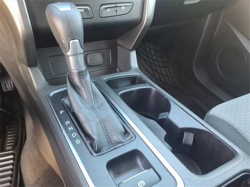 Used 2017 Ford Escape SE image 18