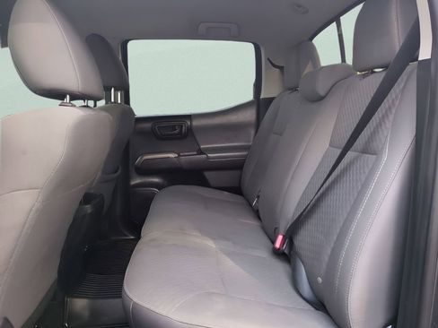 Certified 2020 Toyota Tacoma SR5 image 12