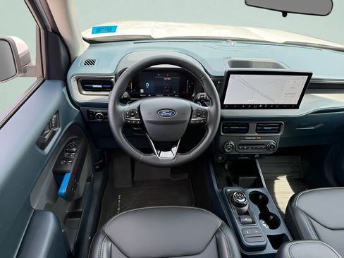 Used 2025 Ford Maverick Lobo AWD/4WD image 7