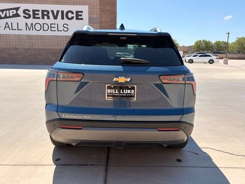 Used 2025 Chevrolet Equinox LT w/ Convenience Package II AWD/4WD image 8