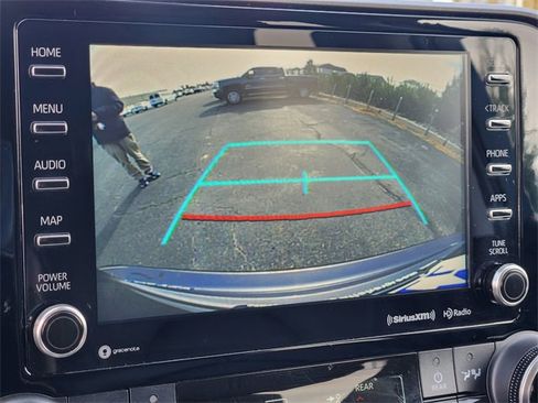 Used 2022 Toyota Highlander XLE image 22