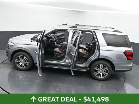 Used 2022 Ford Expedition Limited image 64