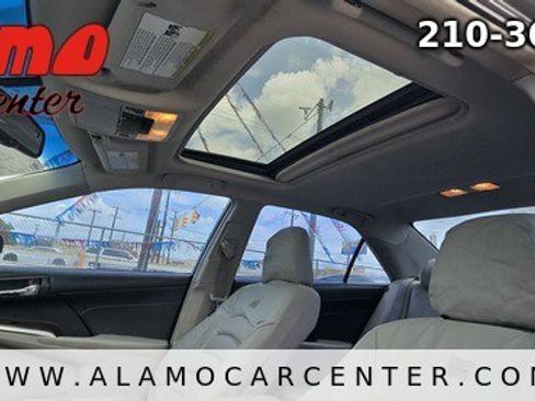 Used 2013 Toyota Camry XLE FWD image 38