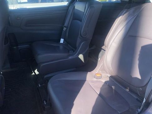 Used 2018 Honda Odyssey EX-L image 2