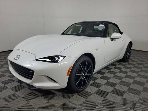 New 2026 MAZDA MX-5 Miata Grand Touring RWD image 3
