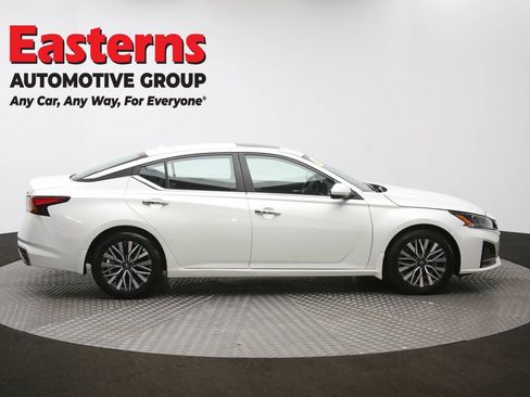 Used 2024 Nissan Altima 2.5 SV w/ SV Premium Package image 45