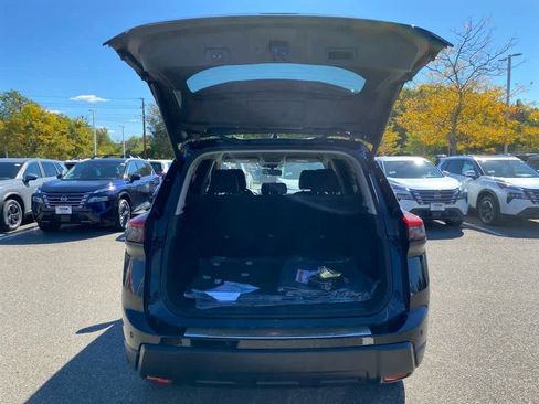 New 2026 Nissan Rogue SV image 6