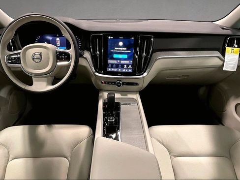 New 2026 Volvo V60 B5 Cross Country Plus w/ Protection Package Premier AWD/4WD image 5