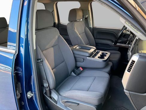 Used 2019 GMC Sierra 1500 SLE w/ SLE Value Package AWD/4WD image 10