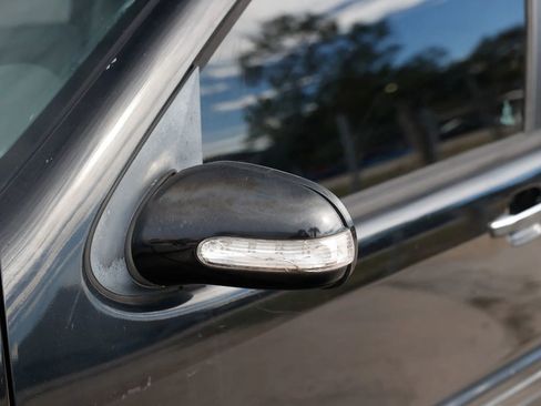 Used 2005 Mercedes-Benz ML 350 4MATIC image 35