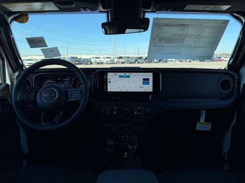 New 2025 Jeep Wrangler Unlimited Rubicon image 26