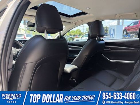 Used 2024 MAZDA MAZDA3 s FWD image 25