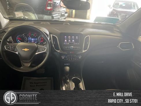 Used 2024 Chevrolet Equinox LT AWD/4WD image 13