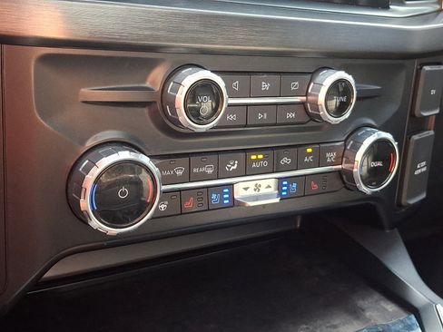 Certified 2023 Ford F350 Lariat w/ Lariat Ultimate Package AWD/4WD image 16