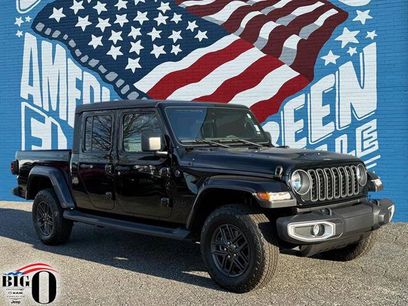 Certified 2025 Jeep Gladiator Sport