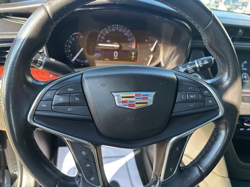 Used 2019 Cadillac XT5 Premium Luxury image 16