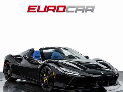 Used 2022 Ferrari F8 Tributo image 9