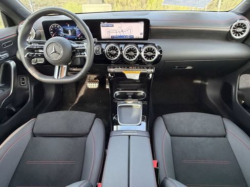 New 2025 Mercedes-Benz CLA 250 4MATIC image 28