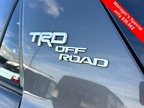 Used 2022 Toyota 4Runner TRD Off-Road Premium image 9