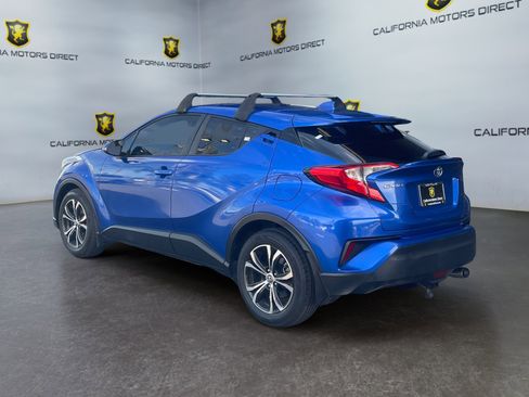 Used 2019 Toyota C-HR LE image 3