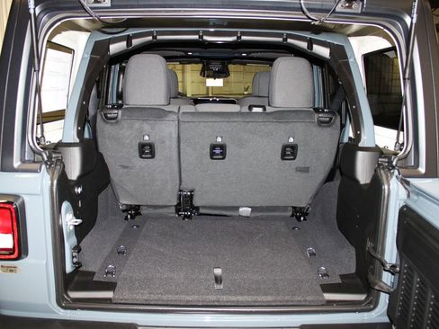 New 2026 Jeep Wrangler Sport S image 29