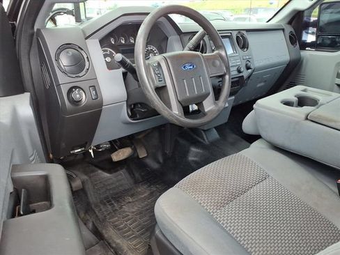 Used 2016 Ford F250 XL w/ XL Appearance Package AWD/4WD image 17