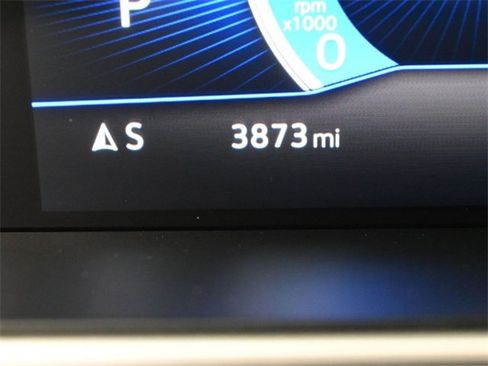 Certified 2025 Volkswagen Taos SE w/ Panoramic Sunroof Package image 19