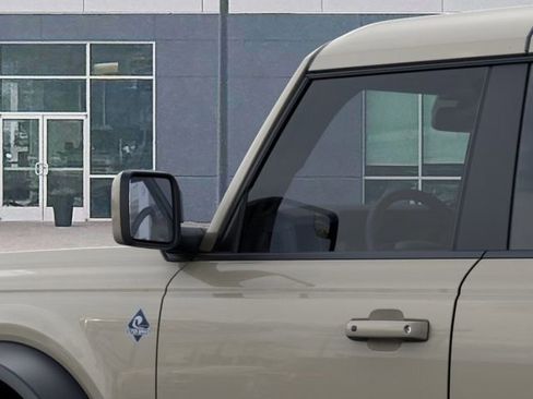 New 2025 Ford Bronco Outer Banks w/ Sasquatch Package AWD/4WD image 23