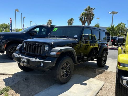 Certified 2025 Jeep Wrangler Unlimited Sport AWD/4WD image 2