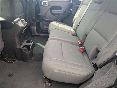 Used 2023 Jeep Wrangler Unlimited Sport AWD/4WD image 17