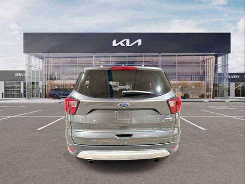 Used 2019 Ford Escape SE image 7