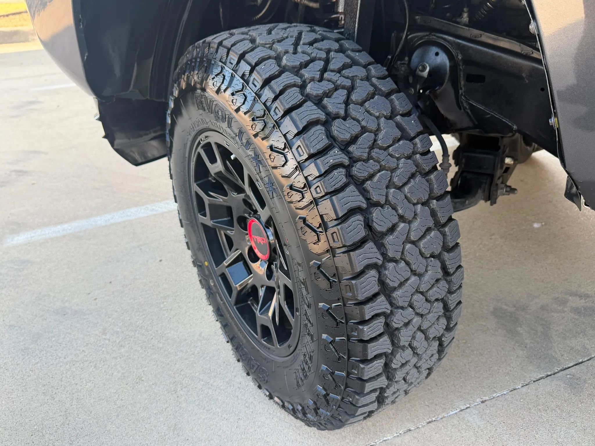 Used 2020 Toyota Tacoma SR w/ SR Convenience Package RWD image 29
