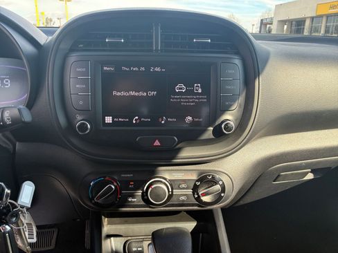 Used 2025 Kia Soul LX w/ LX Technology Package image 17