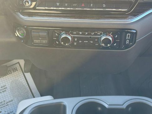New 2025 GMC Sierra 2500 SLE w/ SLE Value Package; AWD/4WD image 8