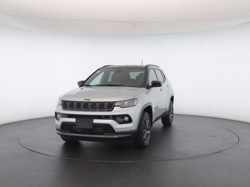 New 2026 Jeep Compass Limited image 36