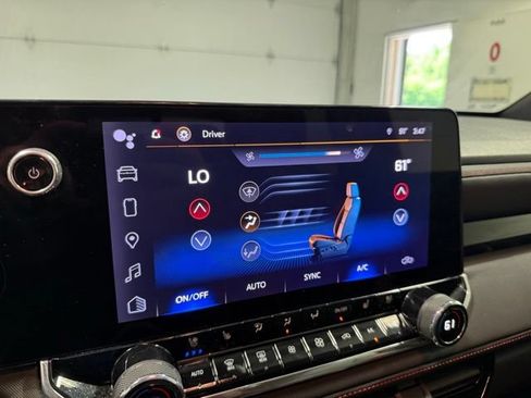 Certified 2023 Chevrolet Colorado Z71 w/ Z71 Convenience Package 2 AWD/4WD image 18