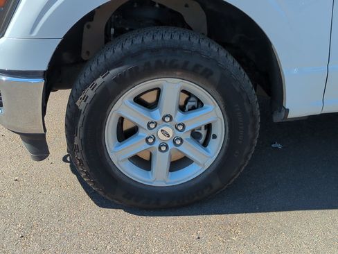 Used 2025 Ford F150 Lariat AWD/4WD image 10