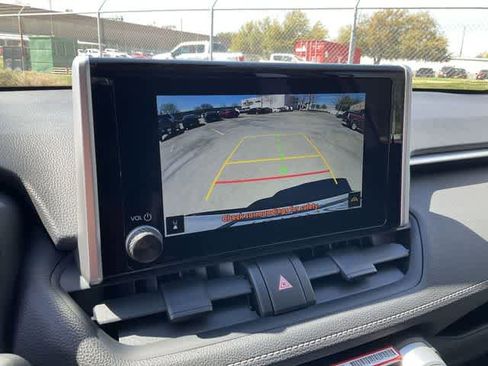 Used 2025 Toyota RAV4 LE image 22